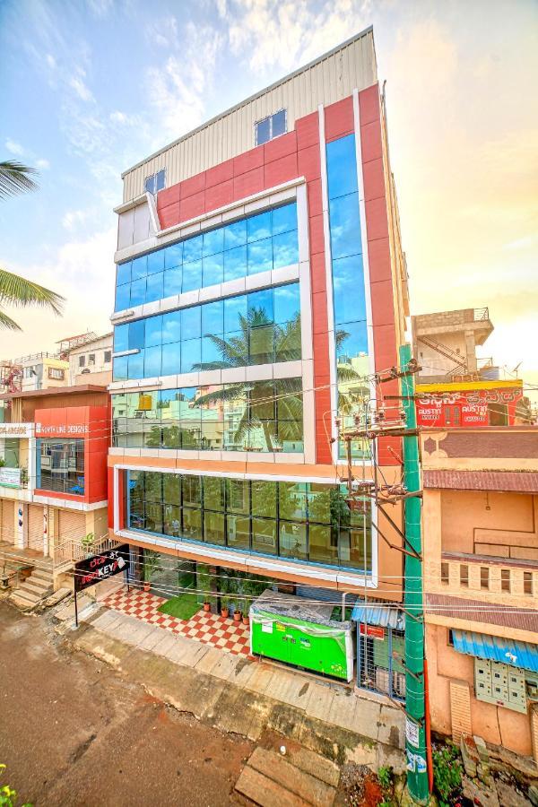 Redkey Inn Hotel Near Bangalore Airport Airport Pickup & Drop Available 24X7 Yelahanka ภายนอก รูปภาพ